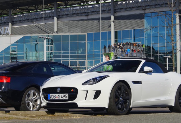 Jaguar F-TYPE S V8 Convertible