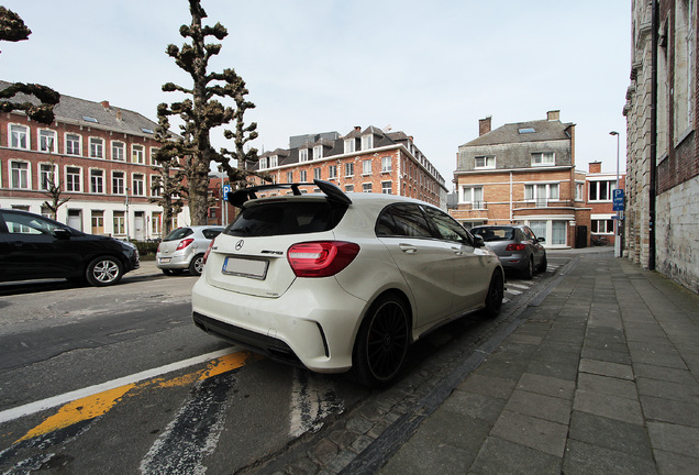 Mercedes-Benz A 45 AMG