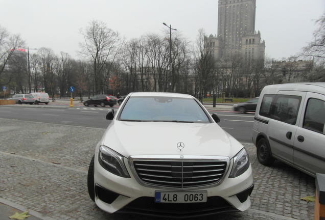 Mercedes-Benz S 63 AMG V222