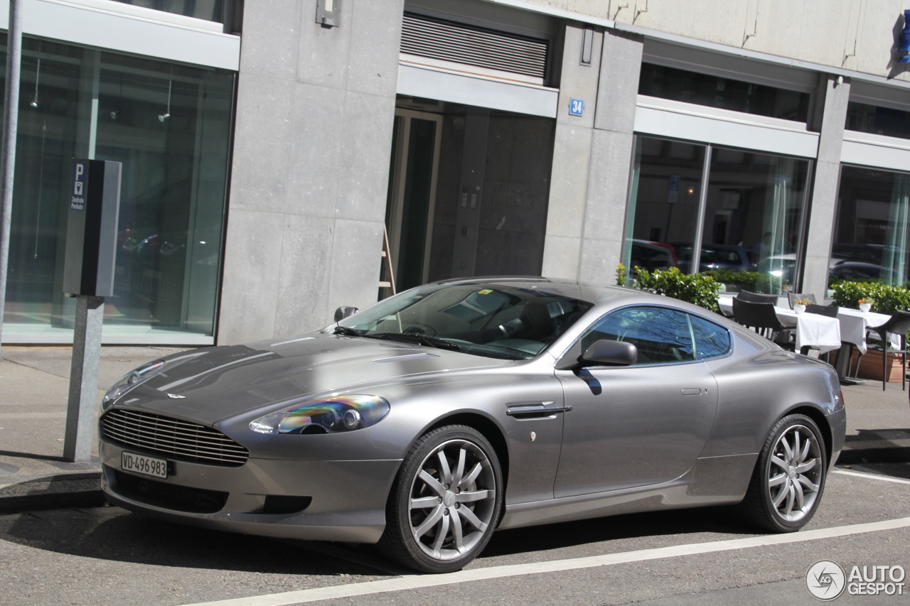 Aston Martin DB9