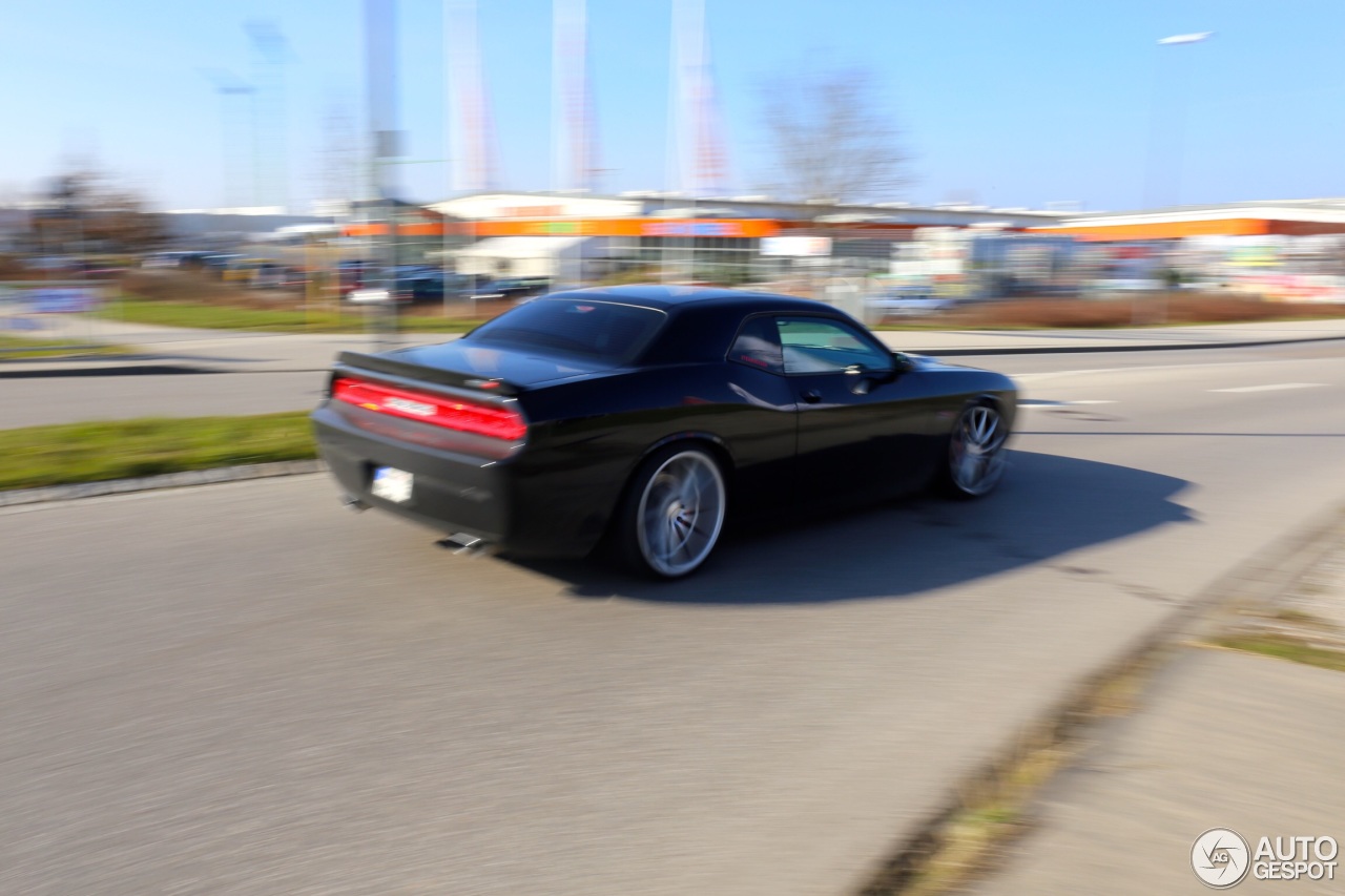 Dodge Challenger SRT-8 392