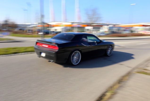 Dodge Challenger SRT-8 392