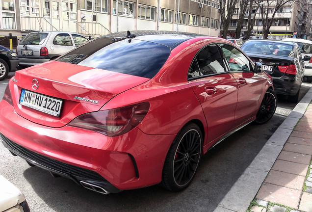 Mercedes-Benz CLA 45 AMG C117