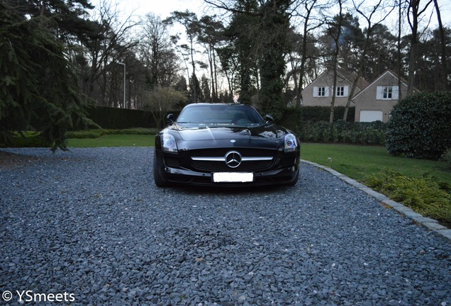 Mercedes-Benz SLS AMG