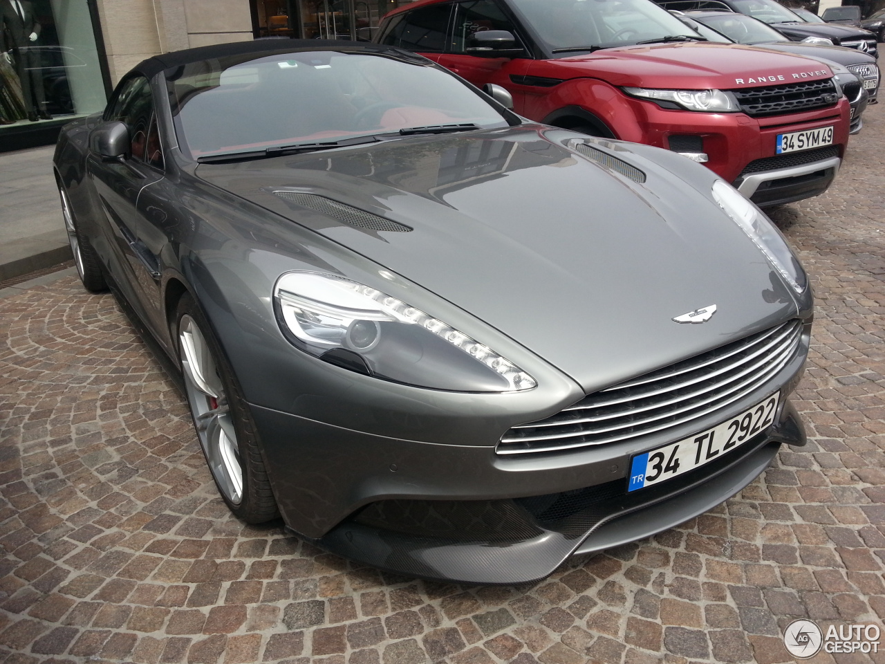 Aston Martin Vanquish Volante