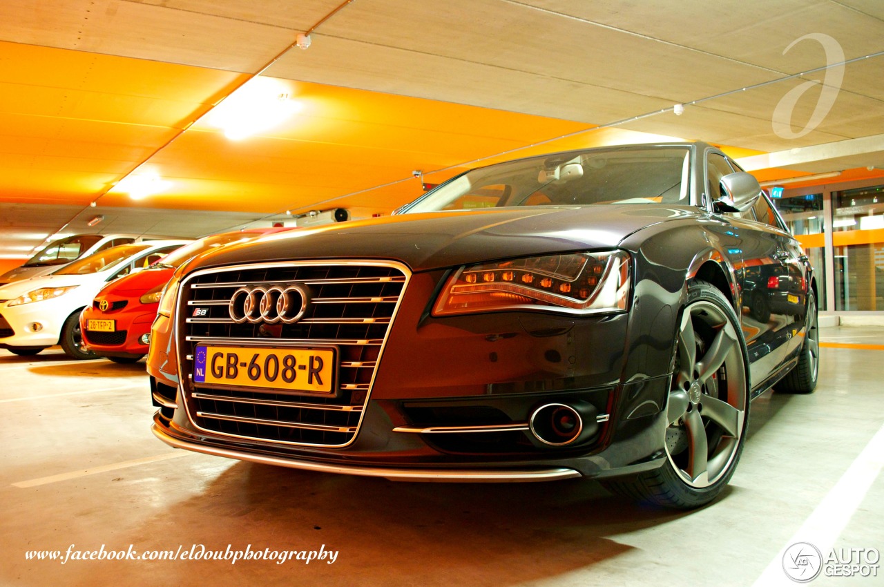 Audi S8 D4