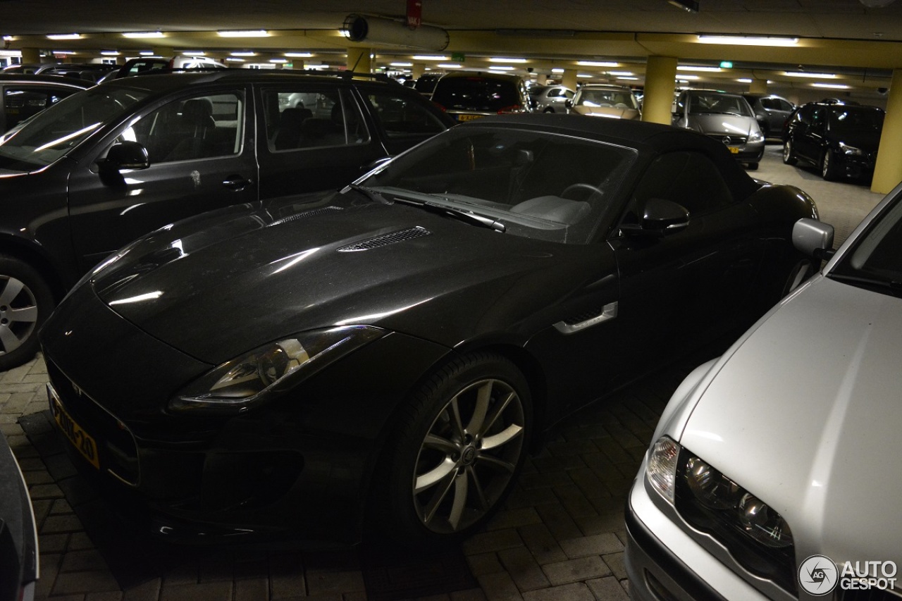 Jaguar F-TYPE S Convertible