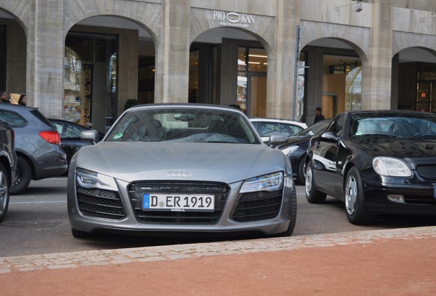 Audi R8 V8 Spyder 2013