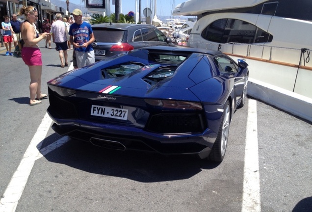 Lamborghini Aventador LP700-4 Roadster