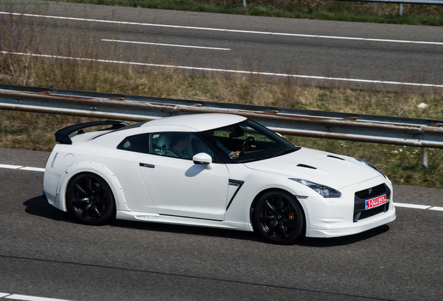 Nissan GT-R WALD