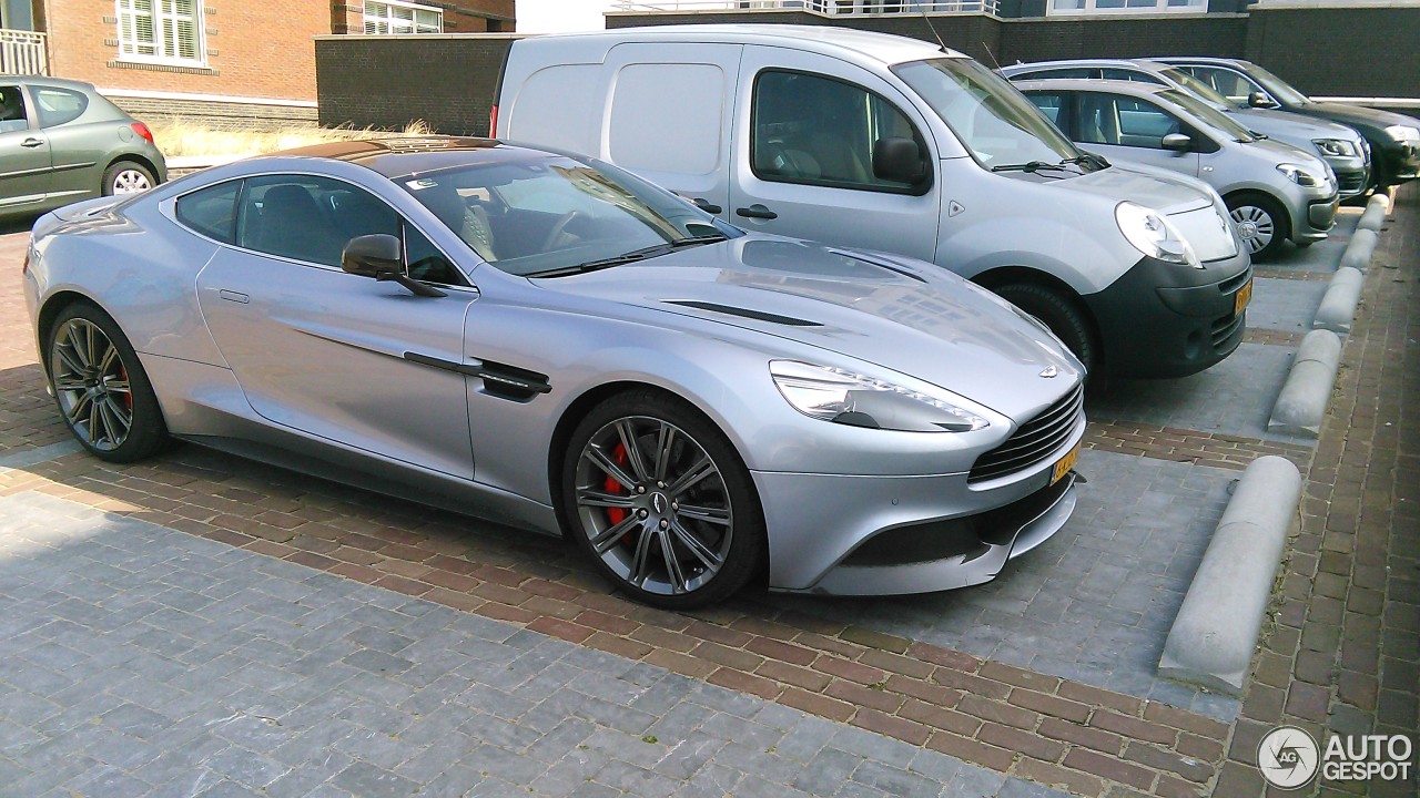 Aston Martin Vanquish 2013