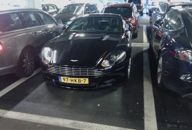 Aston Martin DB9