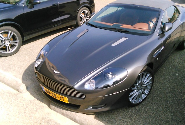 Aston Martin DB9 Volante