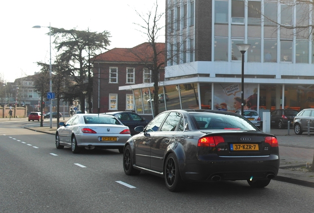 Audi RS4 Sedan