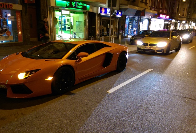 Lamborghini Aventador LP700-4