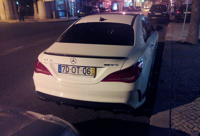 Mercedes-Benz CLA 45 AMG Edition 1 C117