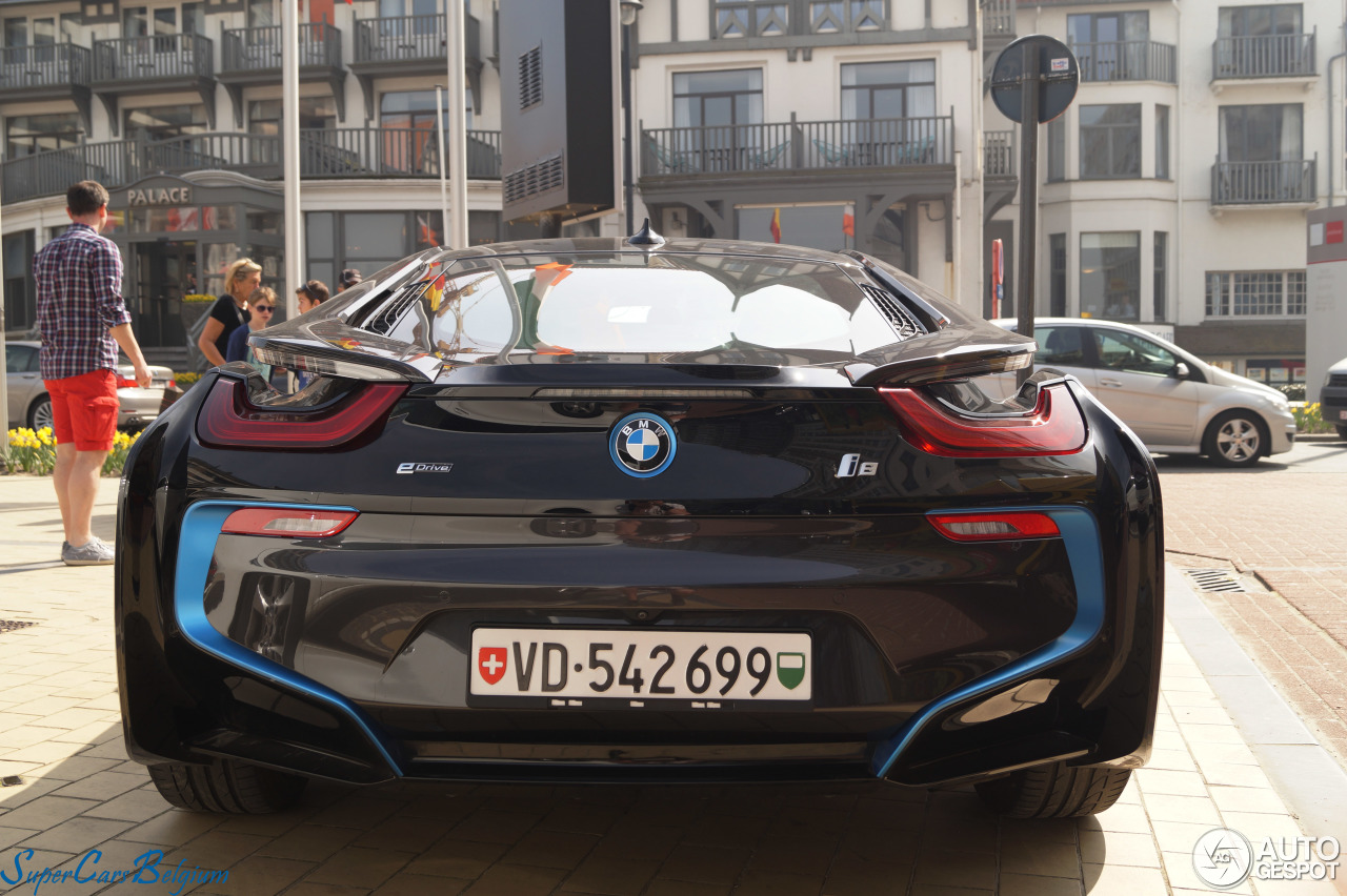 BMW i8