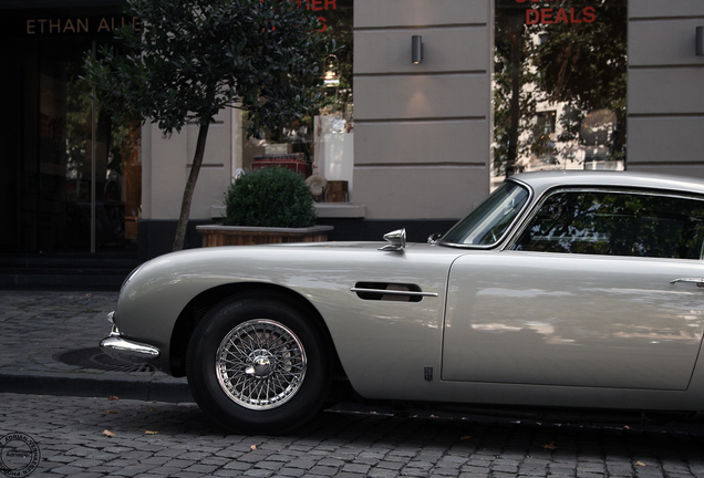 Aston Martin DB5