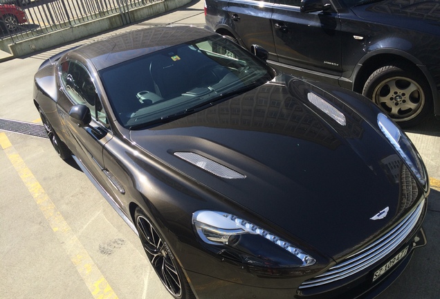 Aston Martin Vanquish 2013