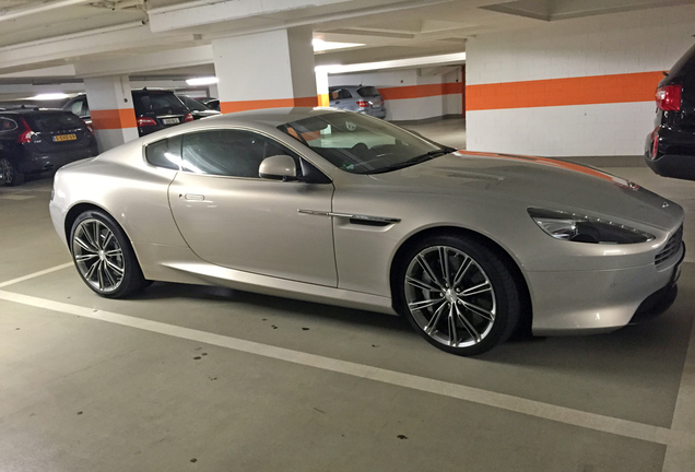 Aston Martin Virage 2011