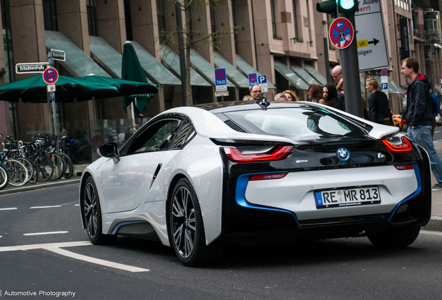 BMW i8