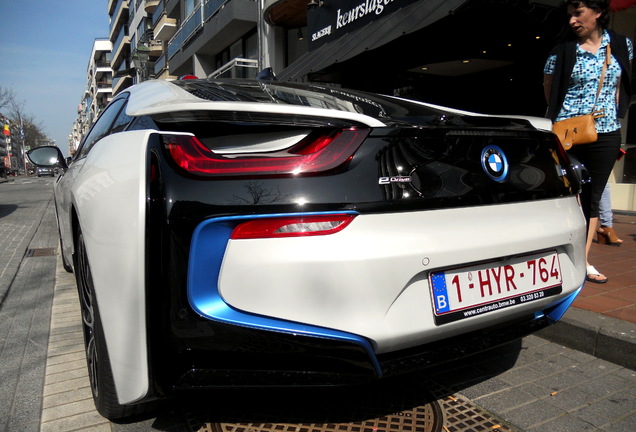 BMW i8