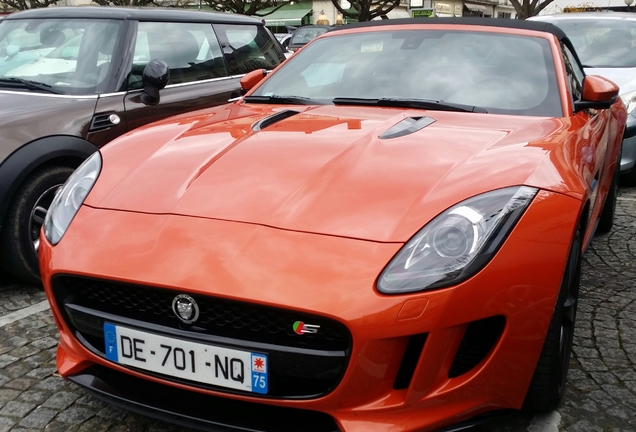 Jaguar F-TYPE S V8 Convertible