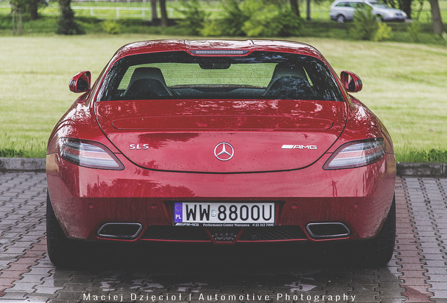 Mercedes-Benz SLS AMG