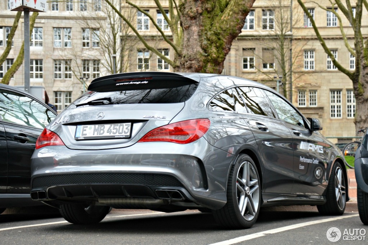 Mercedes-Benz CLA 45 AMG Shooting Brake