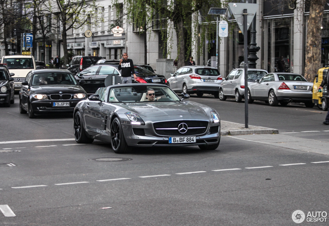 Mercedes-Benz SLS AMG GT Roadster