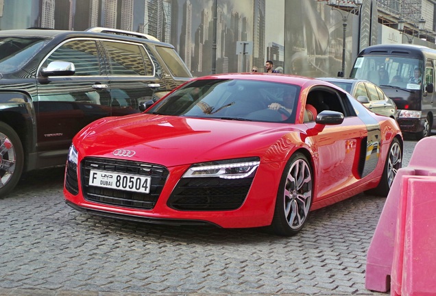 Audi R8 2013