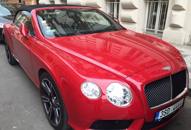 Bentley Continental GTC V8