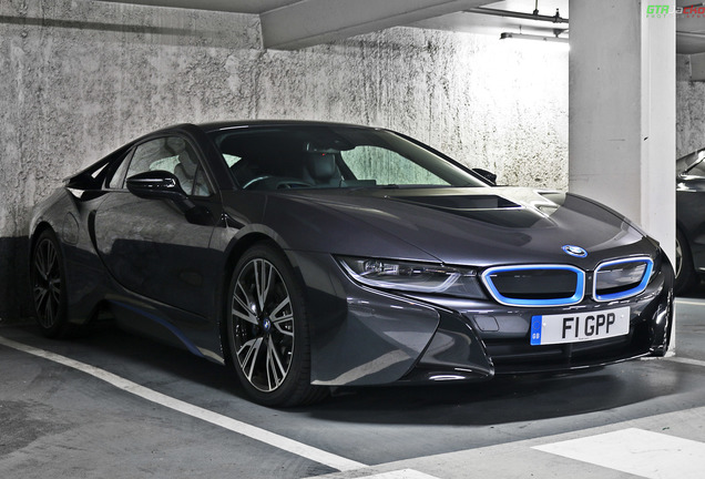 BMW i8