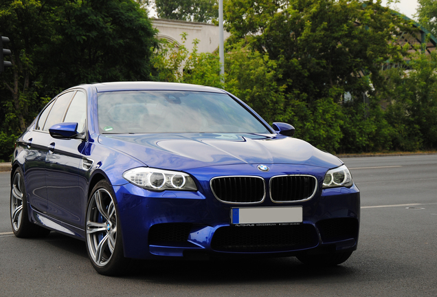 BMW M5 F10 2011