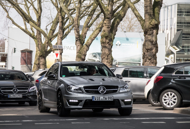 Mercedes-Benz C 63 AMG Edition 507