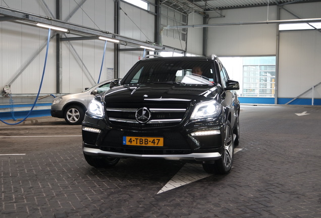 Mercedes-Benz GL 63 AMG X166