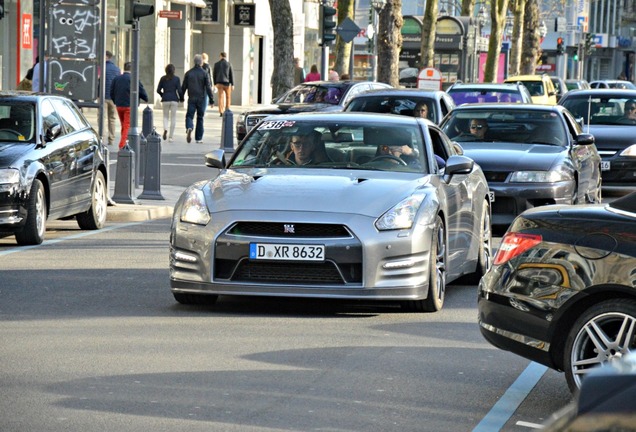 Nissan GT-R 2012