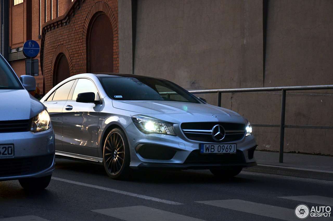 Mercedes-Benz CLA 45 AMG C117