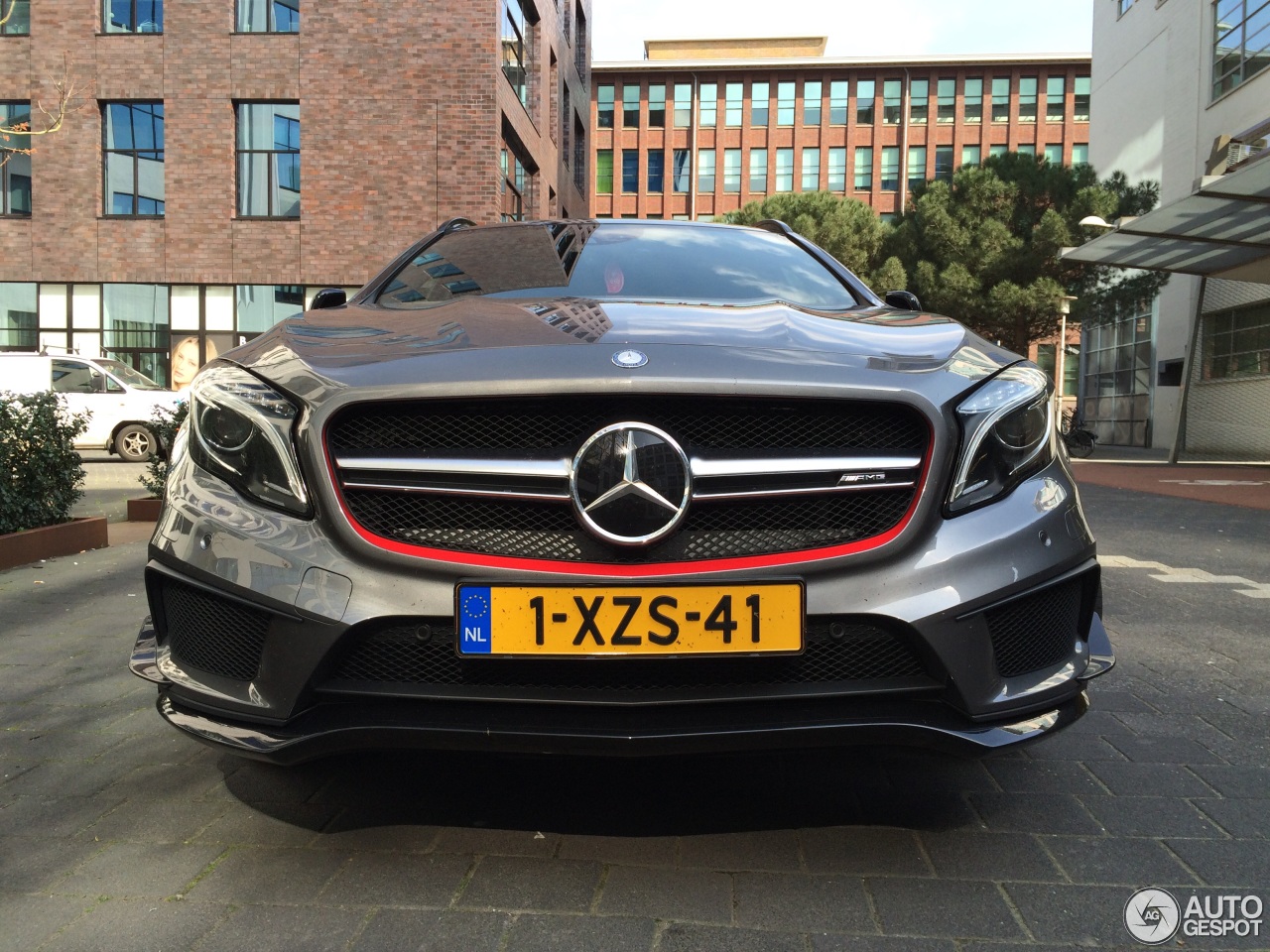 Mercedes-Benz GLA 45 AMG Edition 1