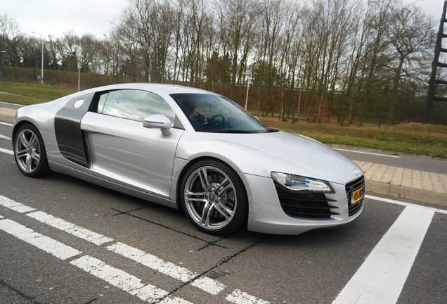 Audi R8