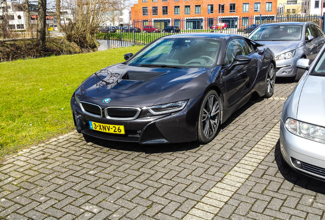 BMW i8 Carbon Edition