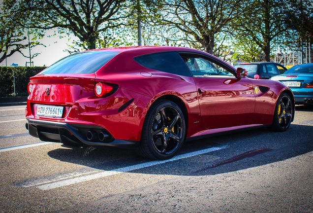 Ferrari FF