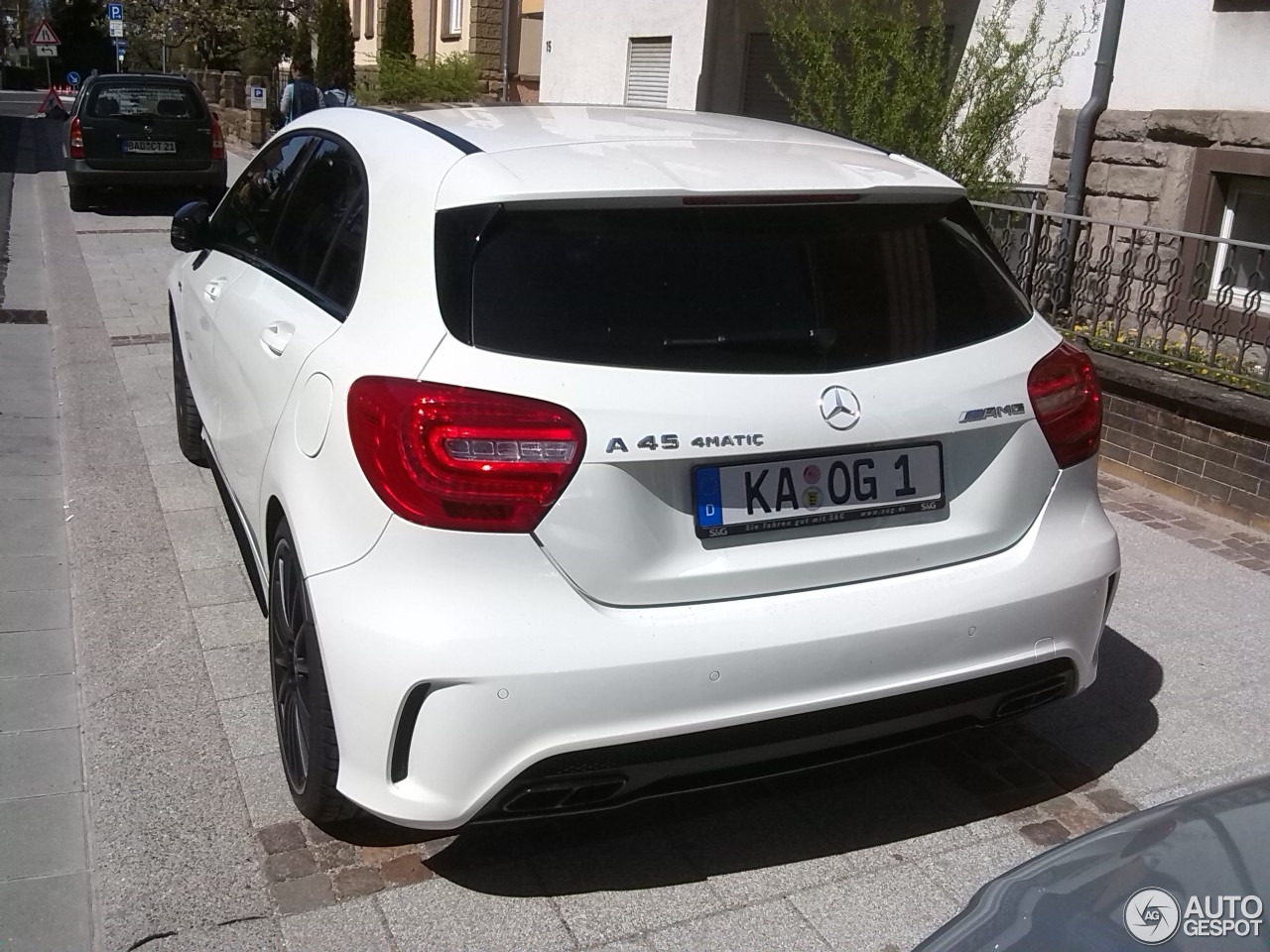 mercedes-benz-a-45-amg-14-april-2015-autogespot