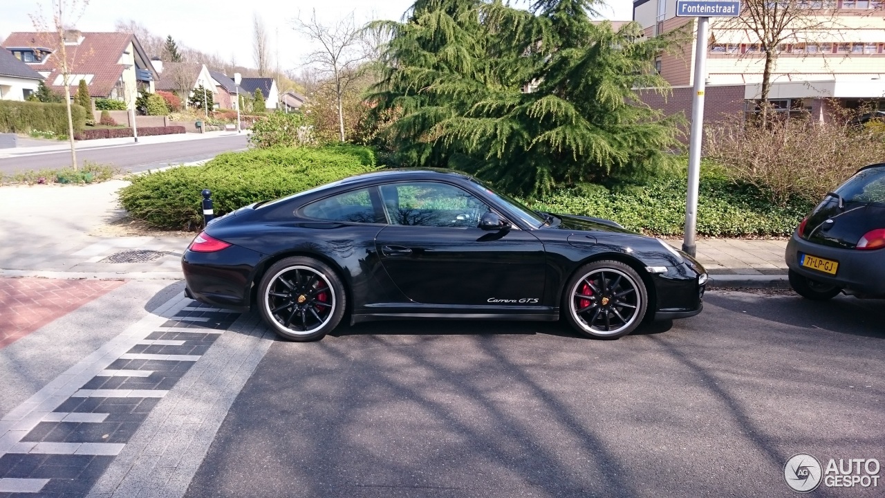 Porsche 997 Carrera GTS