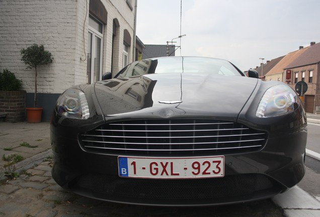 Aston Martin DB9 2013