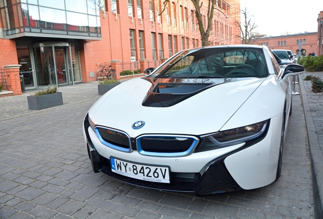 BMW i8