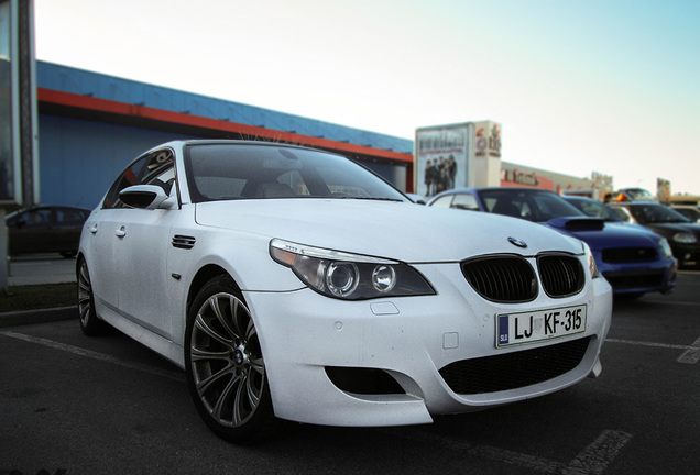 BMW M5 E60 2005