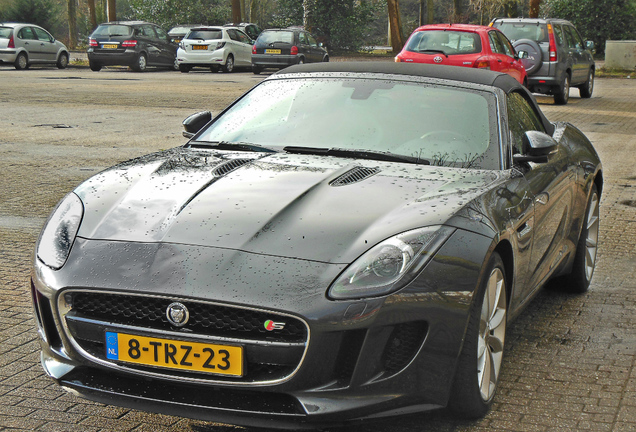 Jaguar F-TYPE S Convertible