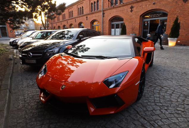 Lamborghini Aventador LP700-4