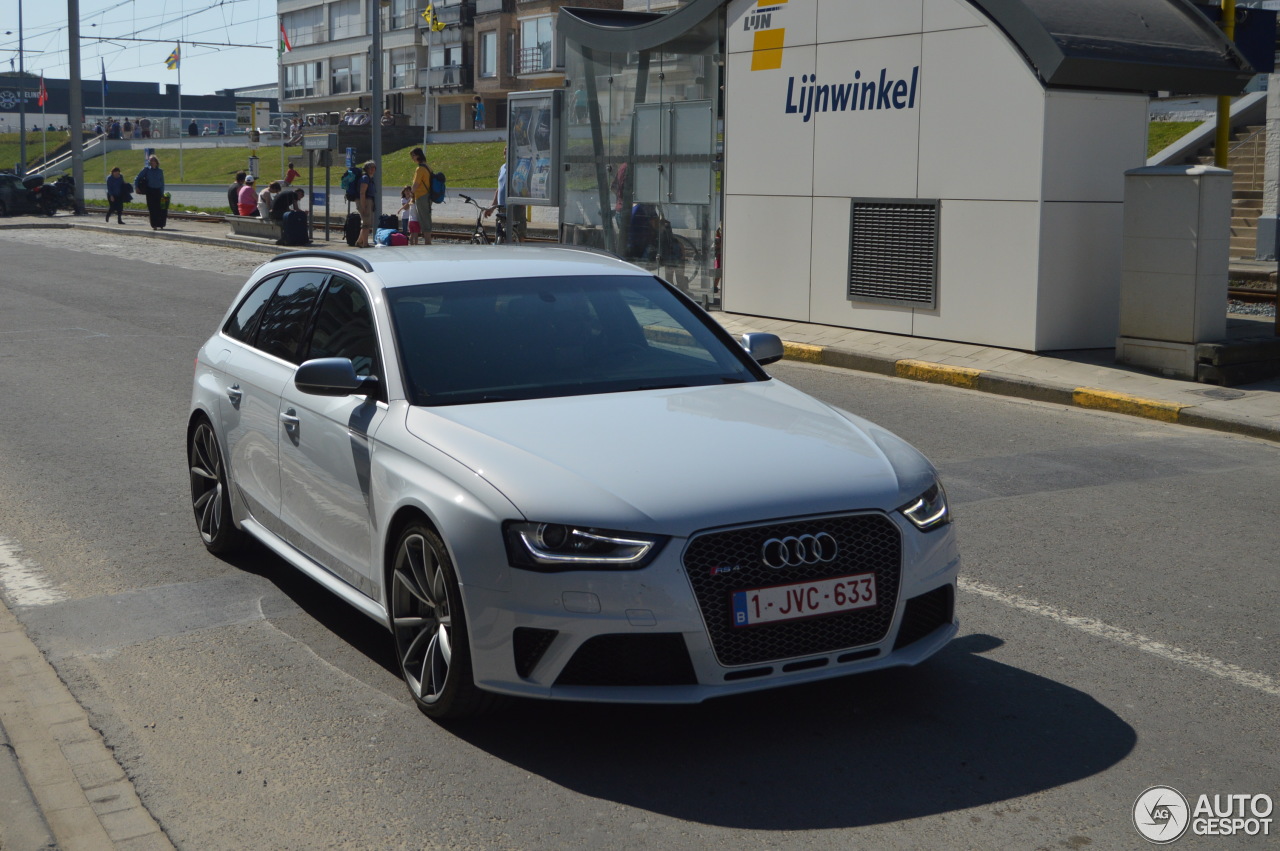 Audi RS4 Avant B8